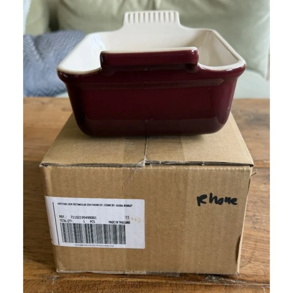 Le Creuset Stoneware Heritage Rectangular Dish 19 cm 1.1 qt Rhone Garnet NEW